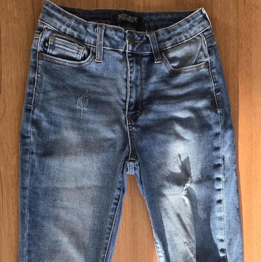 Judy Blue Skinny Jeans | Size 29 | Medium Wash Distressed Stretch Denim